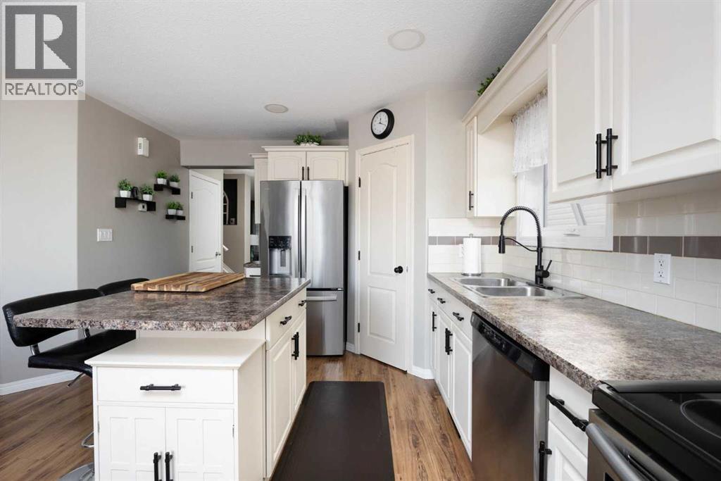 225 Hawthorn Way, Fort McMurray