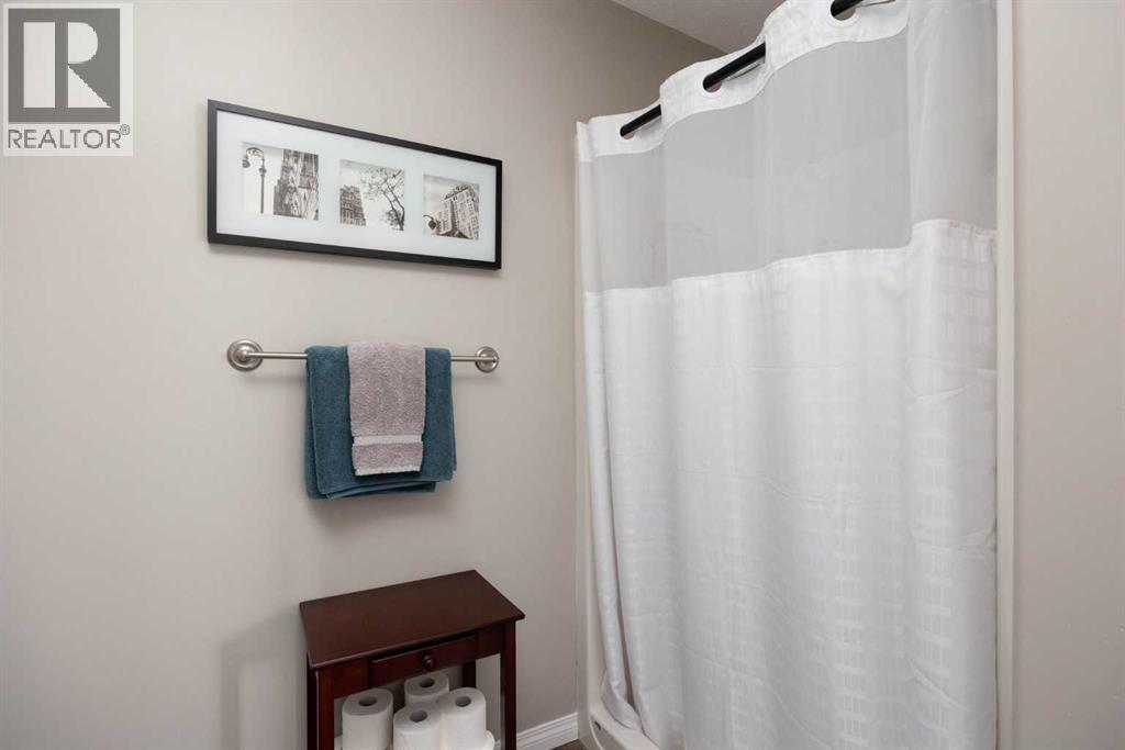 225 Hawthorn Way, Fort McMurray
