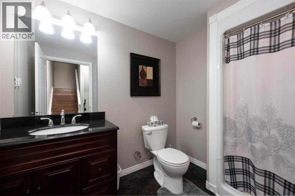 225 Hawthorn Way, Fort McMurray