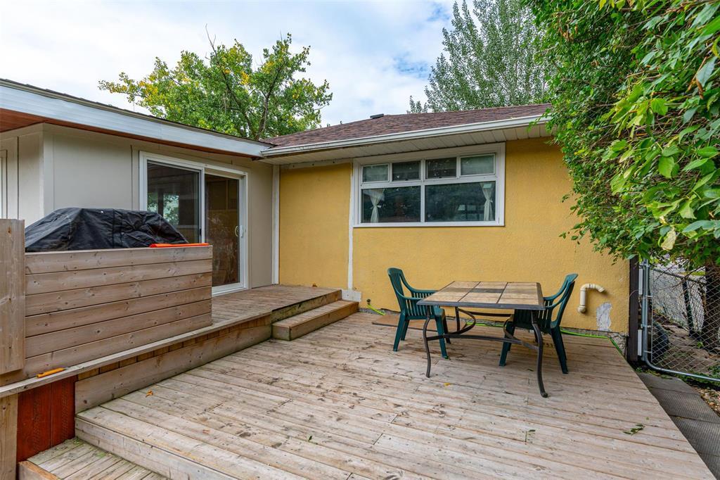 Photo 8 of 472 Speers Road, Winnipeg MB