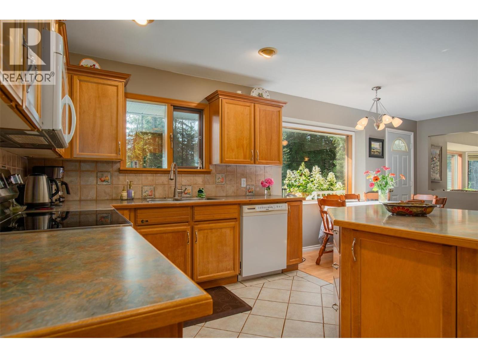 3712 THORPE ROAD - 16