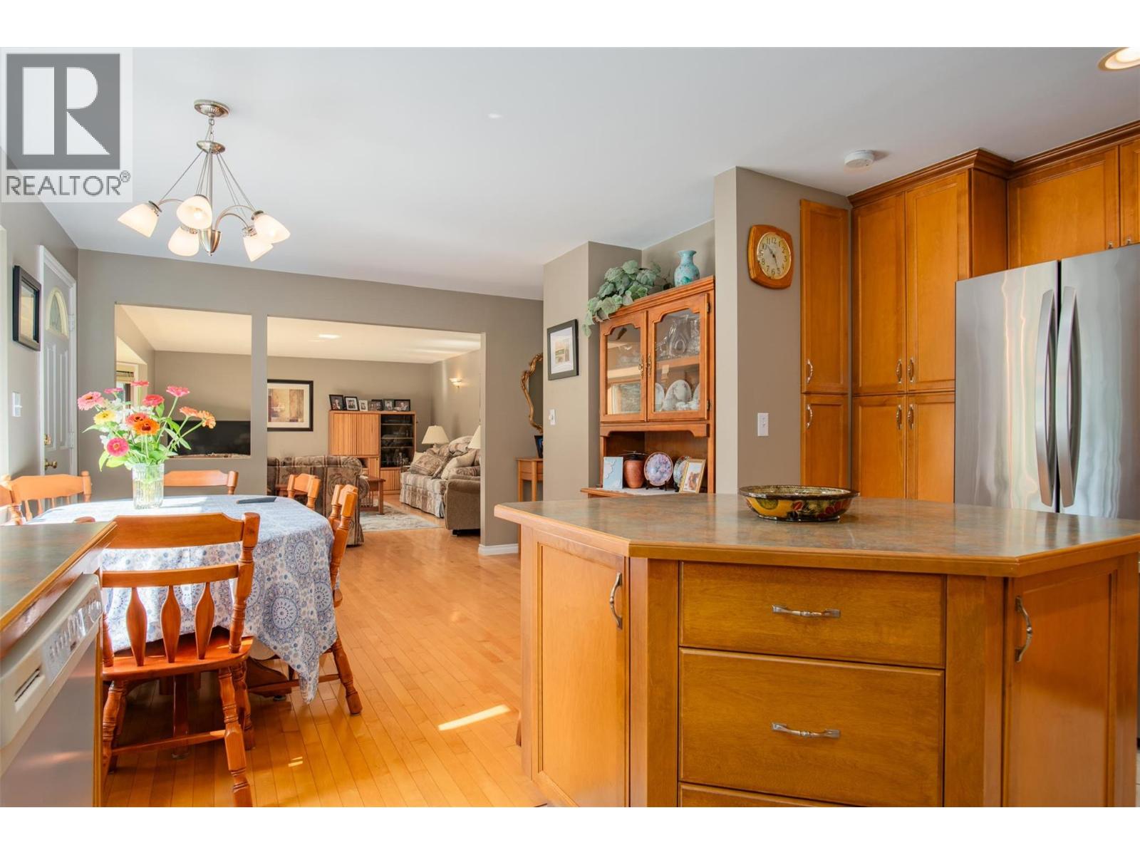 3712 THORPE ROAD - 17