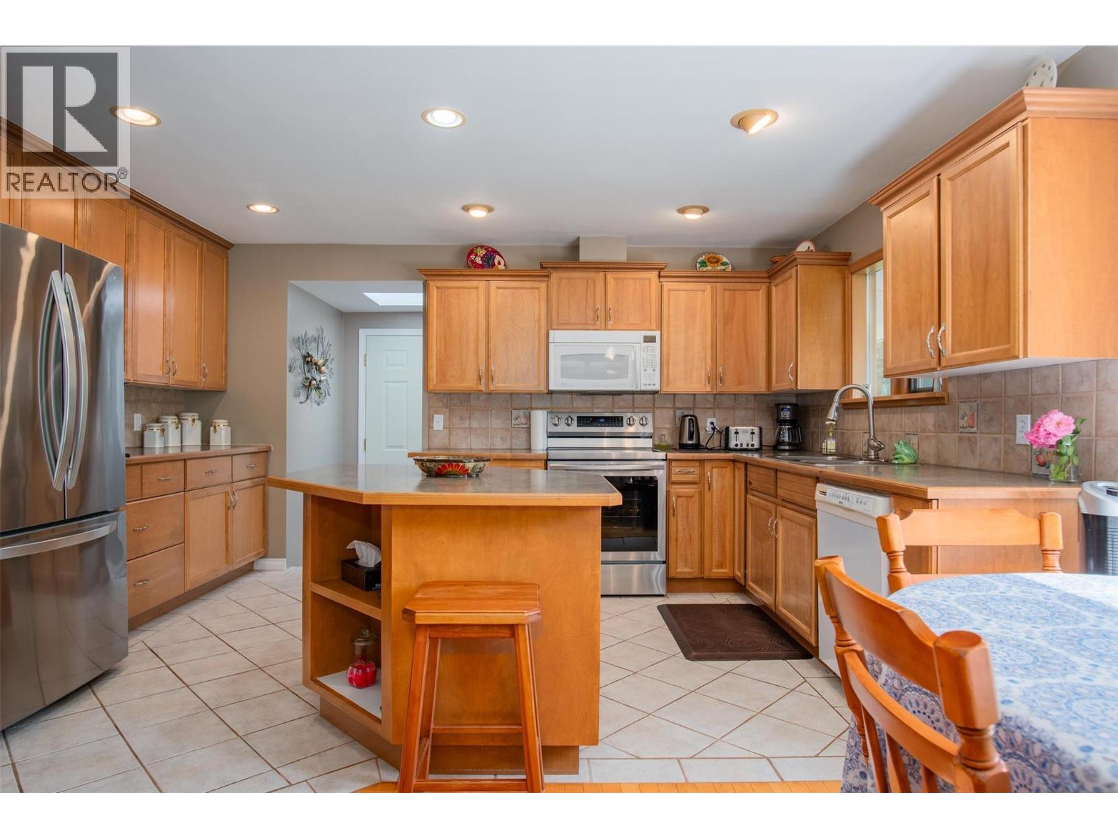 3712 THORPE ROAD - 19