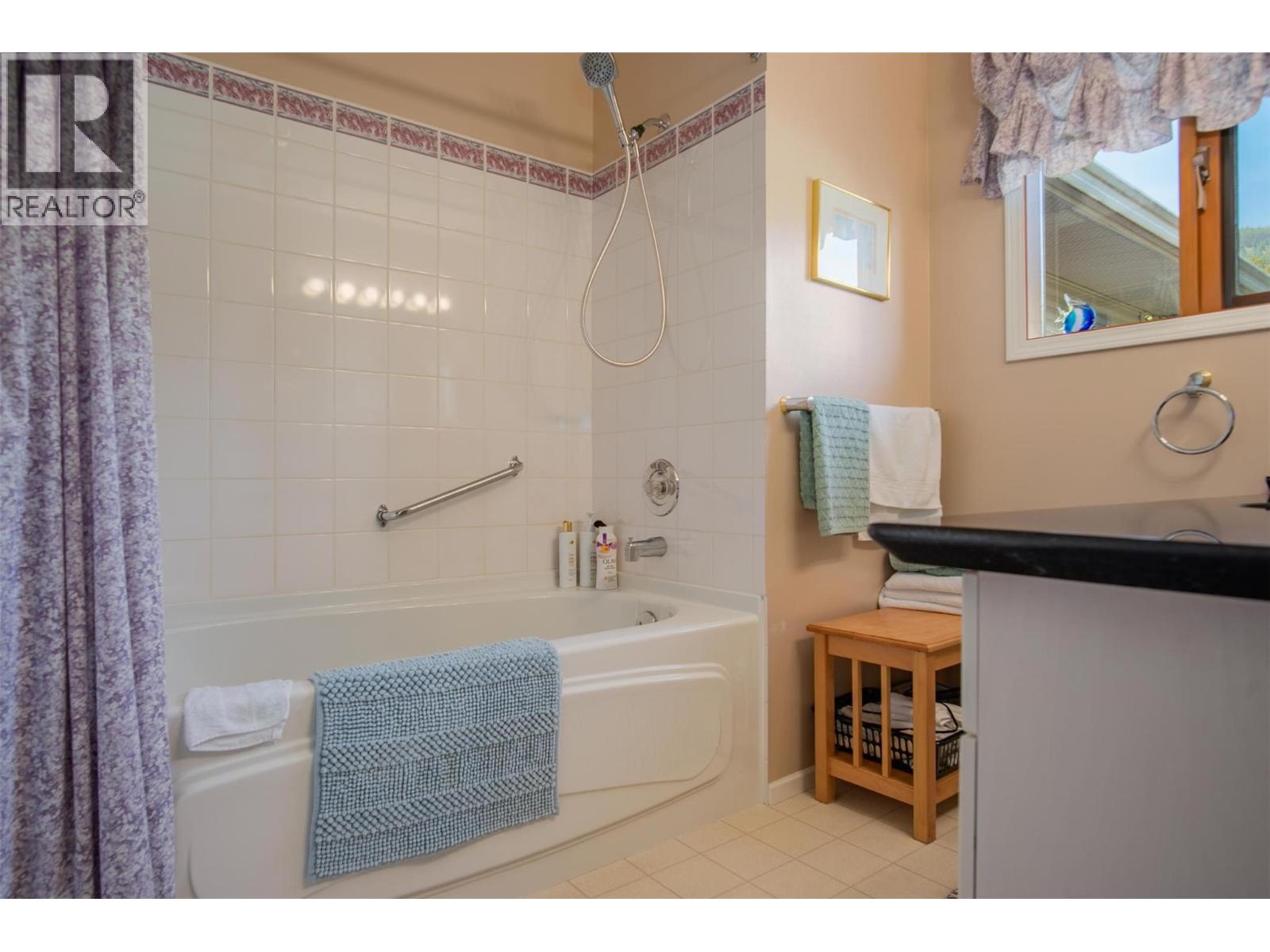 3712 THORPE ROAD - 44