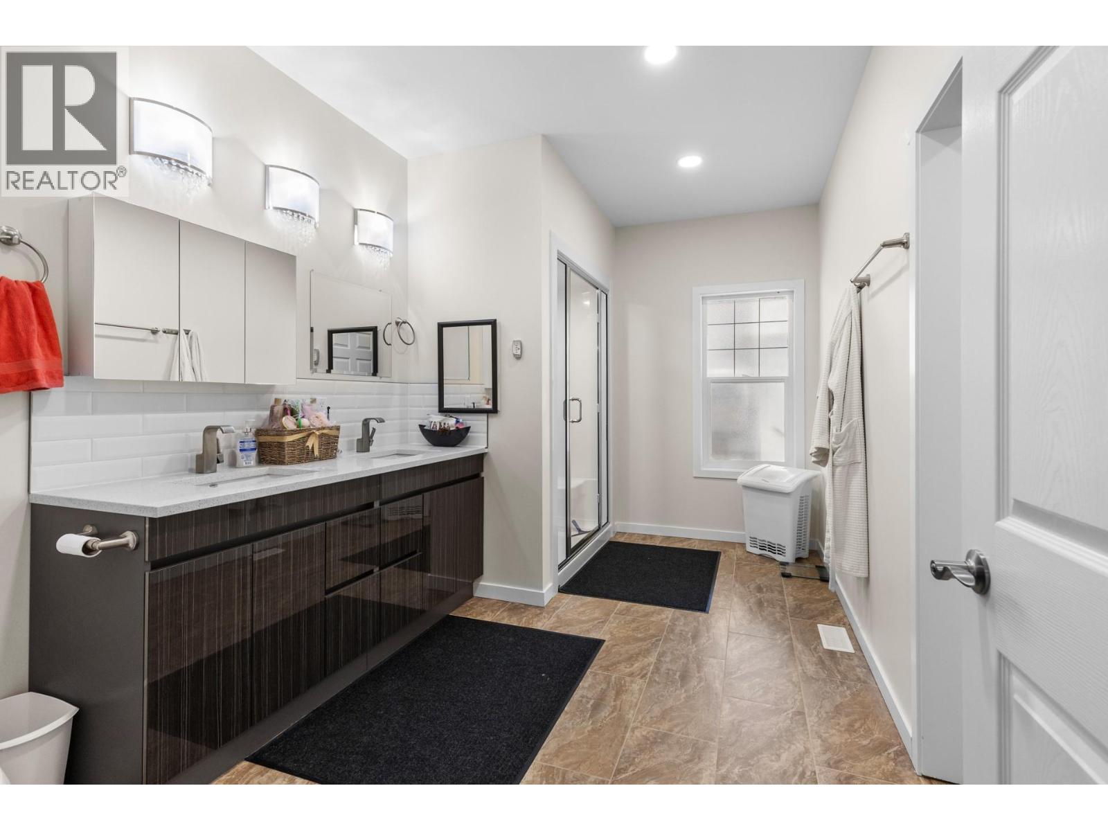 2338 HWY 3, Cawston