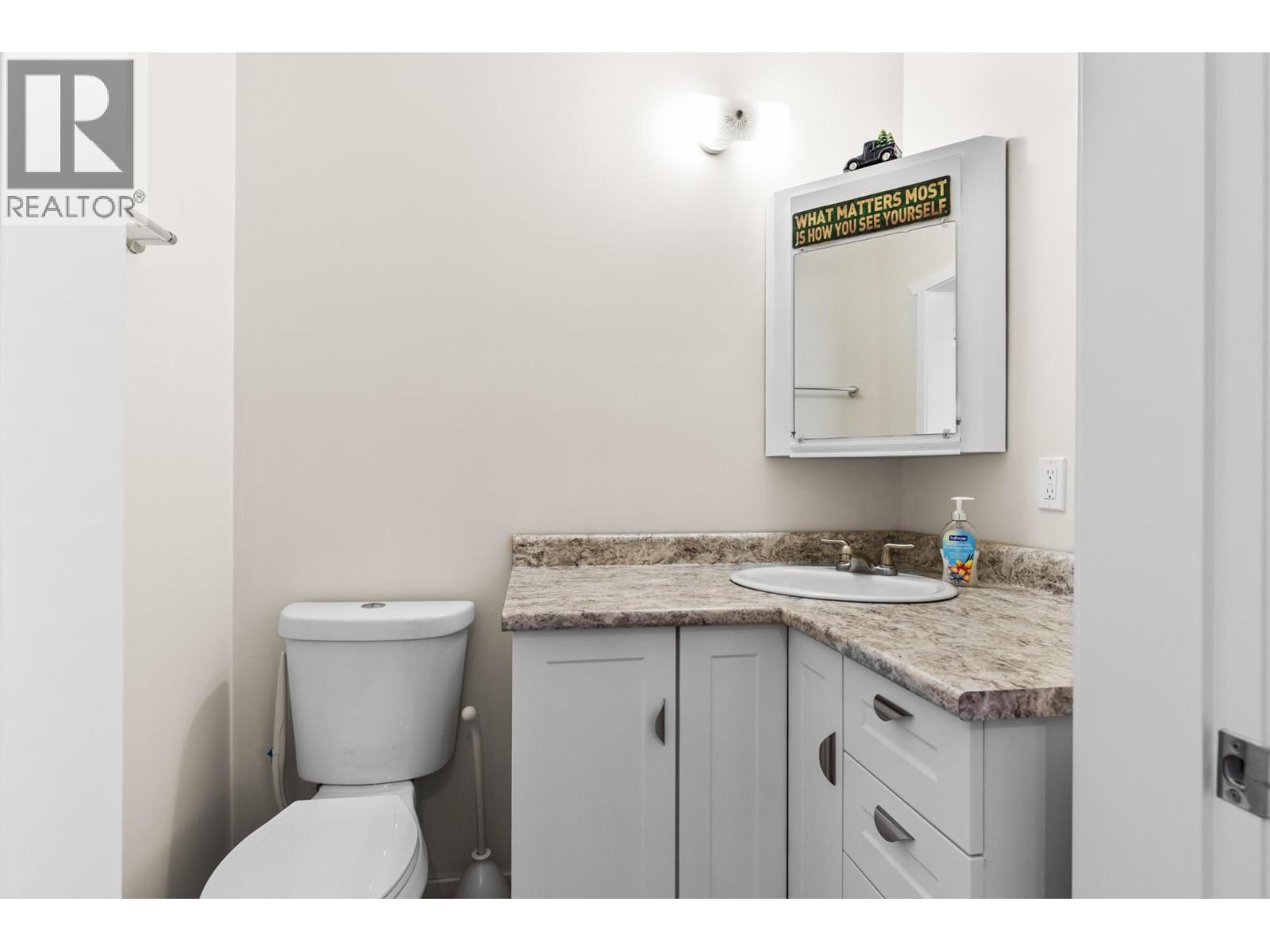 2338 HWY 3, Cawston