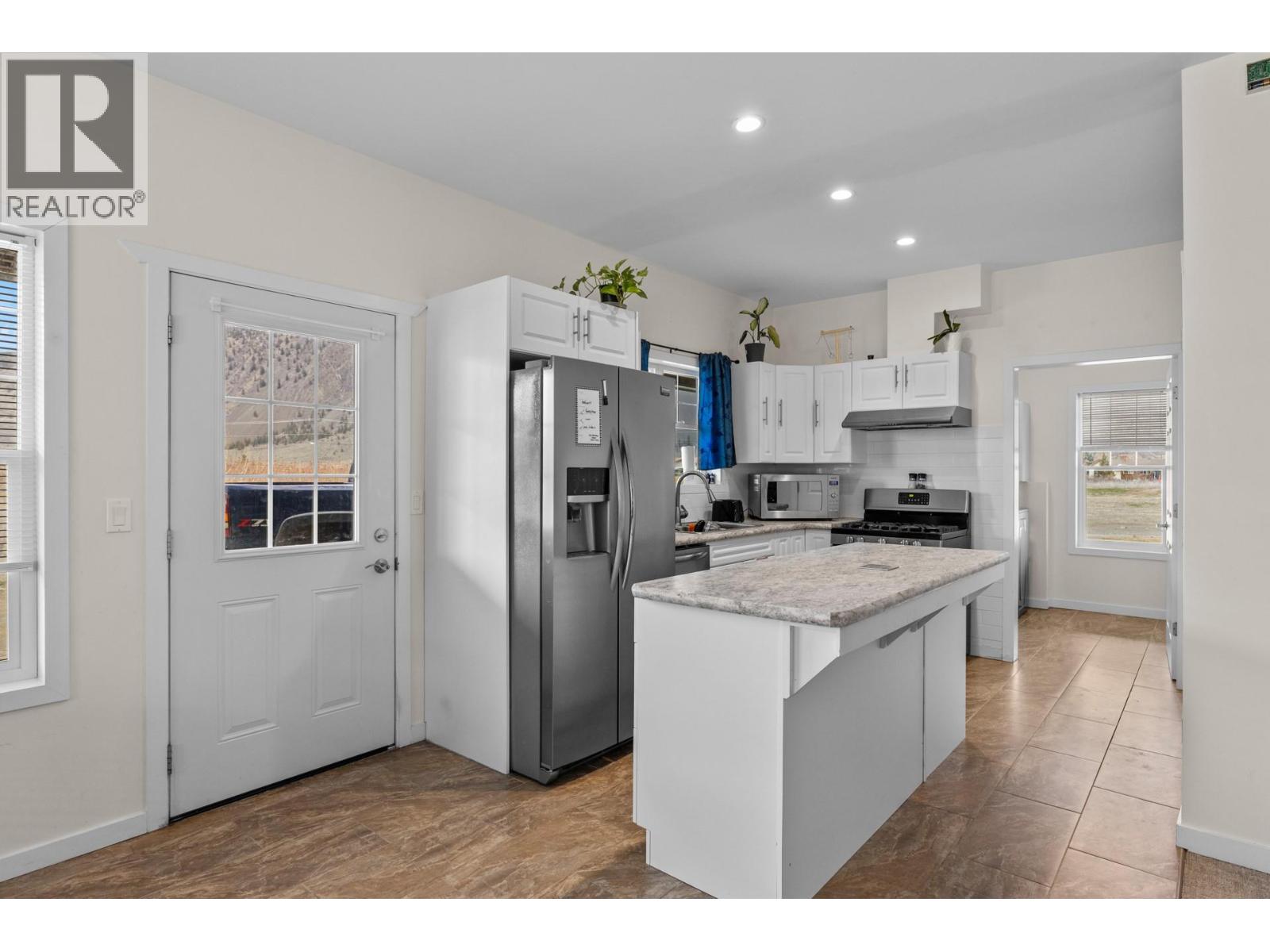2338 HWY 3, Cawston