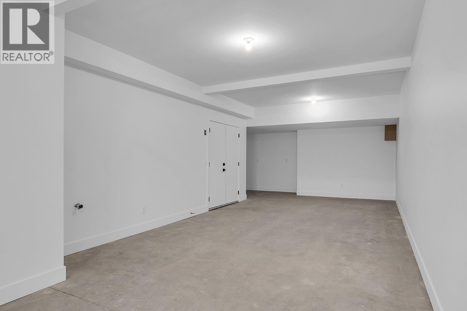 12 2835 Canyon Crest Drive, West Kelowna