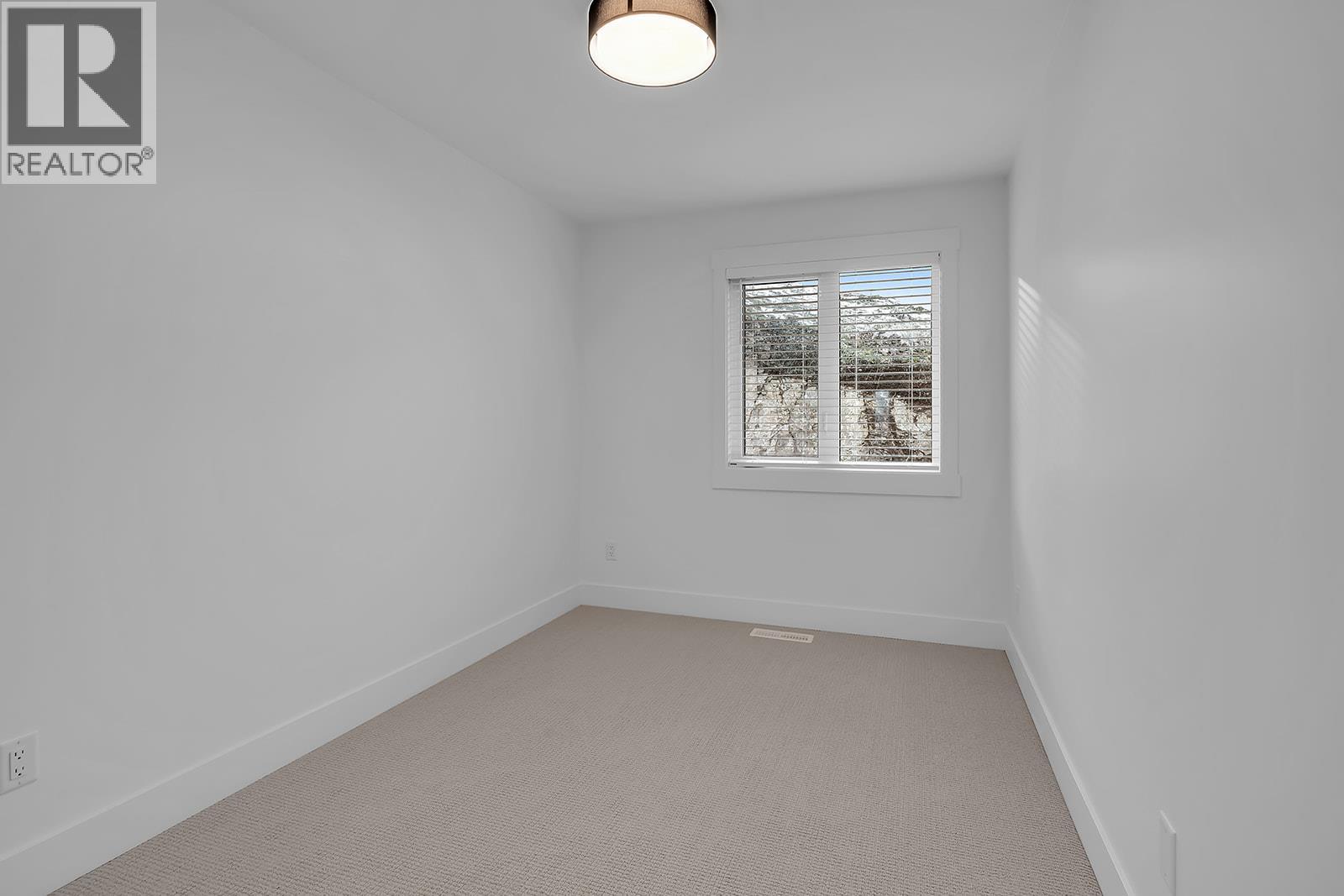 12 2835 Canyon Crest Drive, West Kelowna
