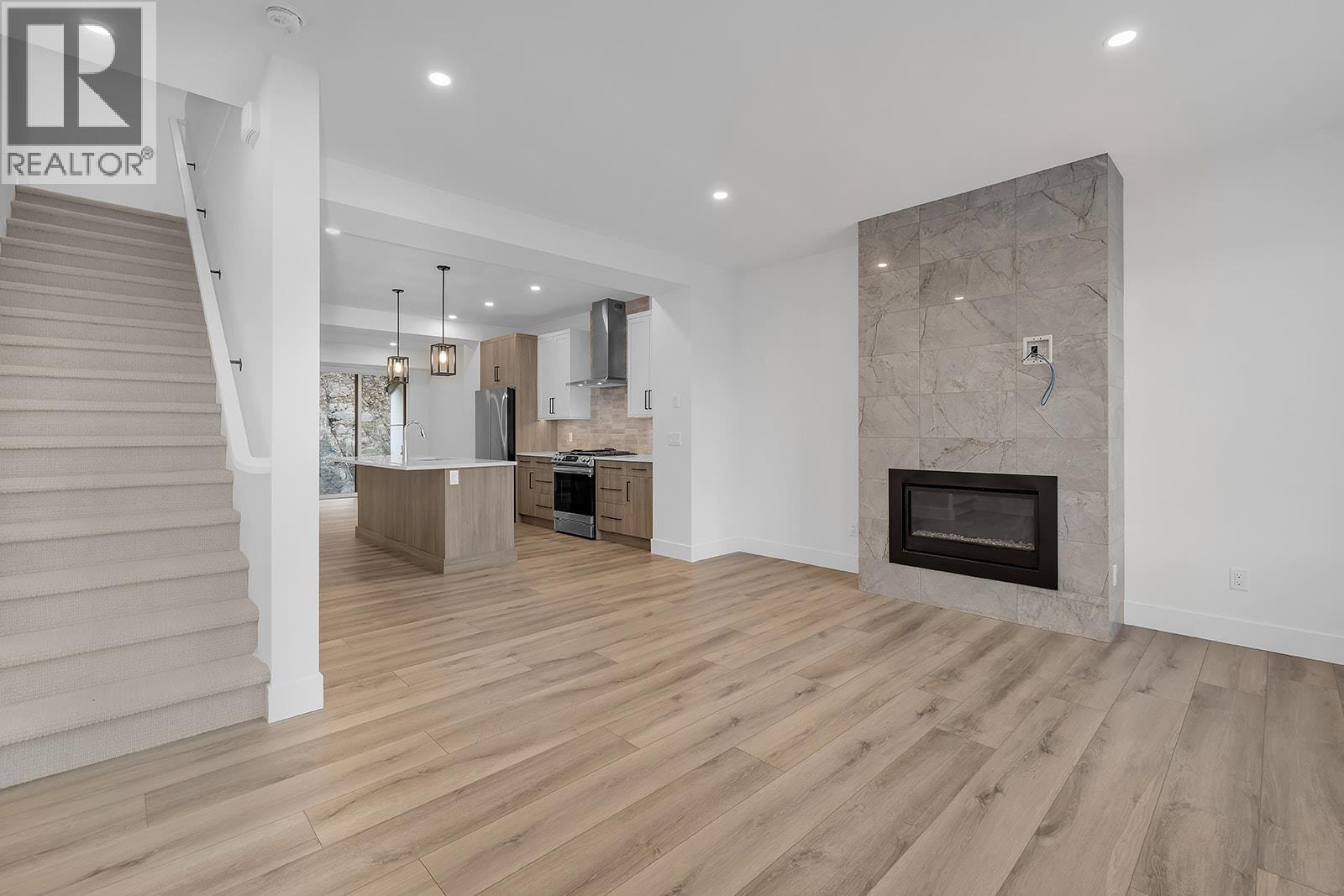 12 2835 Canyon Crest Drive, West Kelowna
