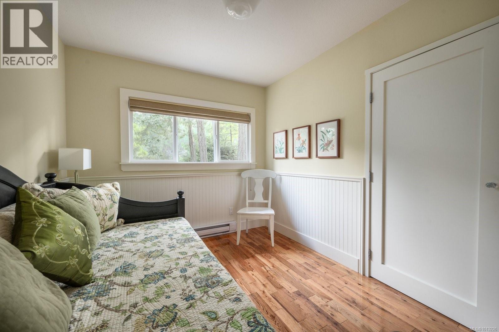 99 CAPTAIN MORGANS BLVD - 11