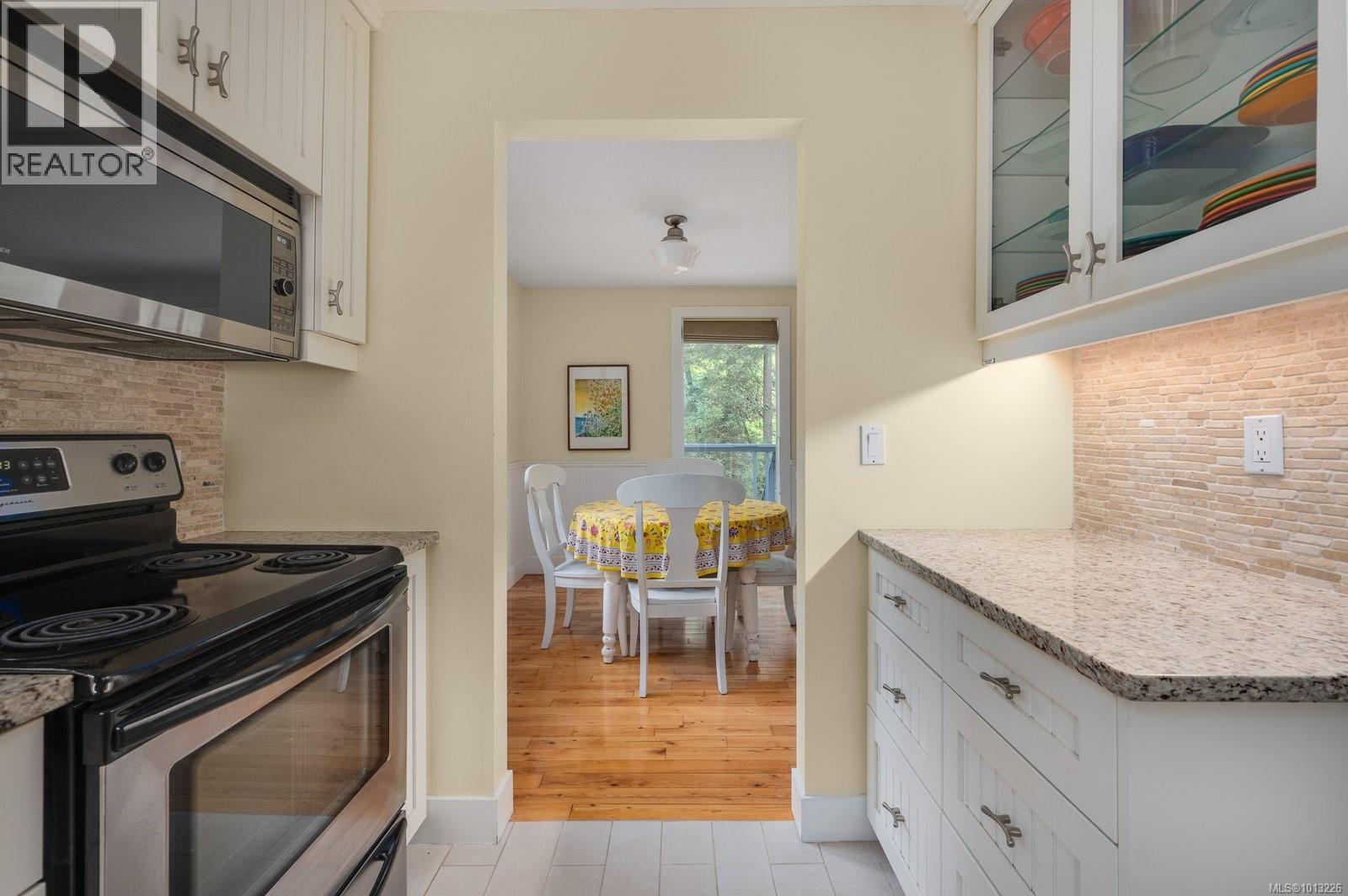 99 CAPTAIN MORGANS BLVD - 8