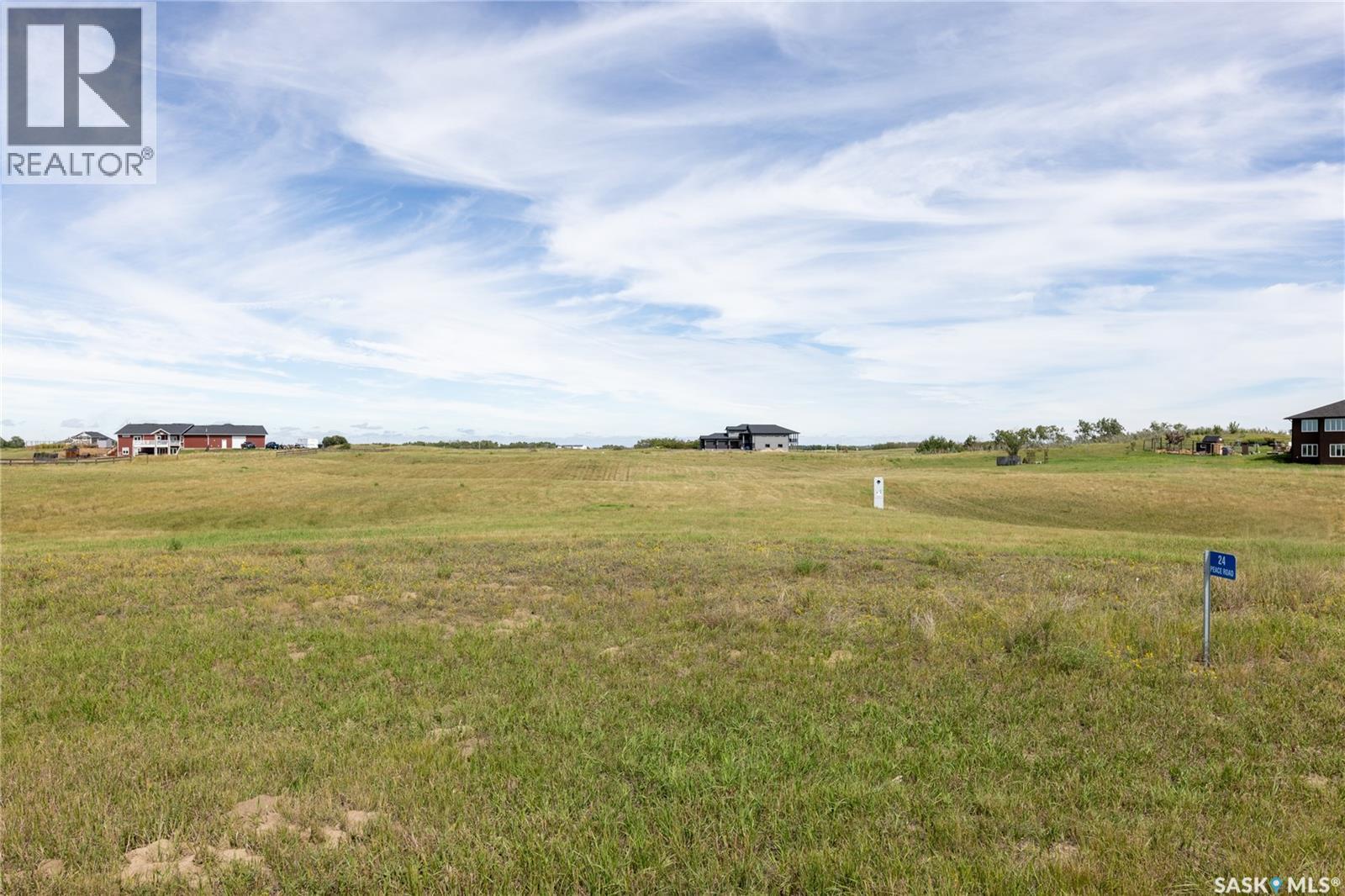 24 Peace ROAD - Photo 2 of 12, Dundurn Rm No. 314, Saskatchewan