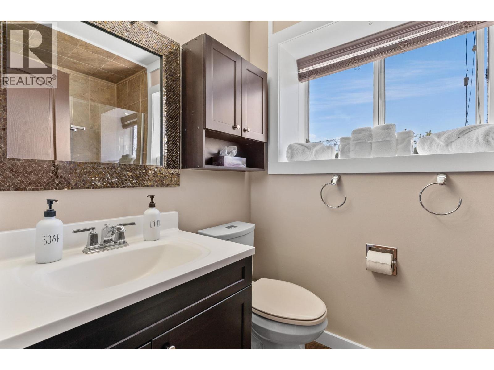  2663 Paula Road, West Kelowna