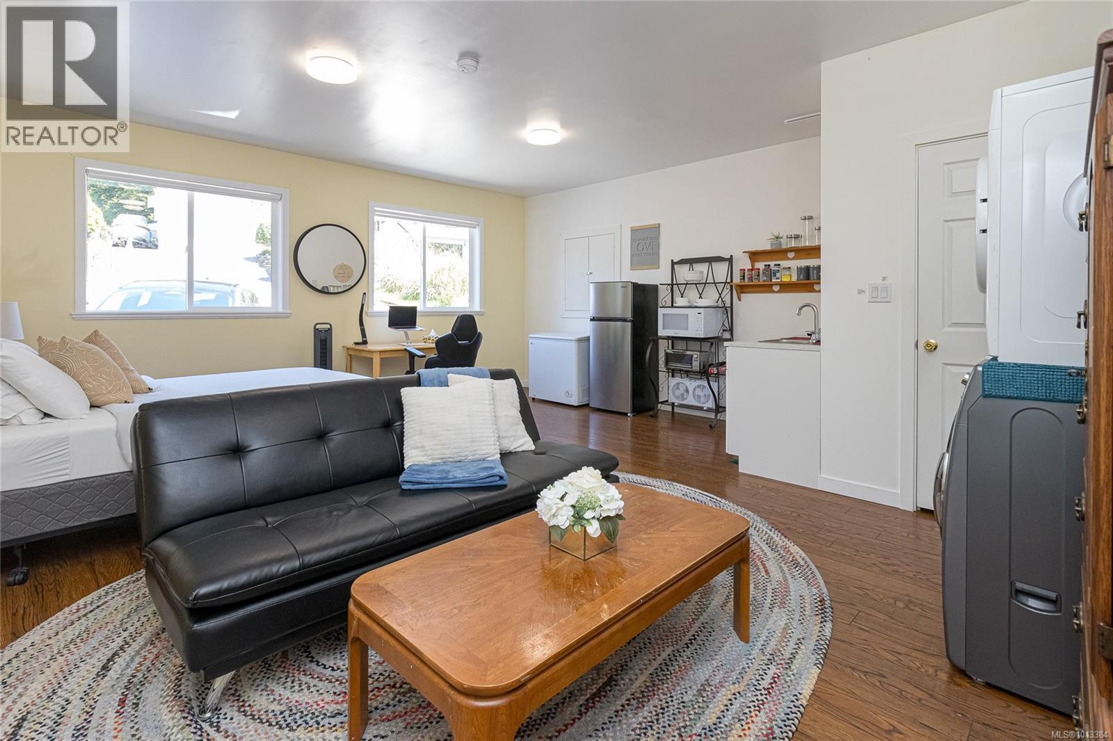  2236 Tara Place, Sooke