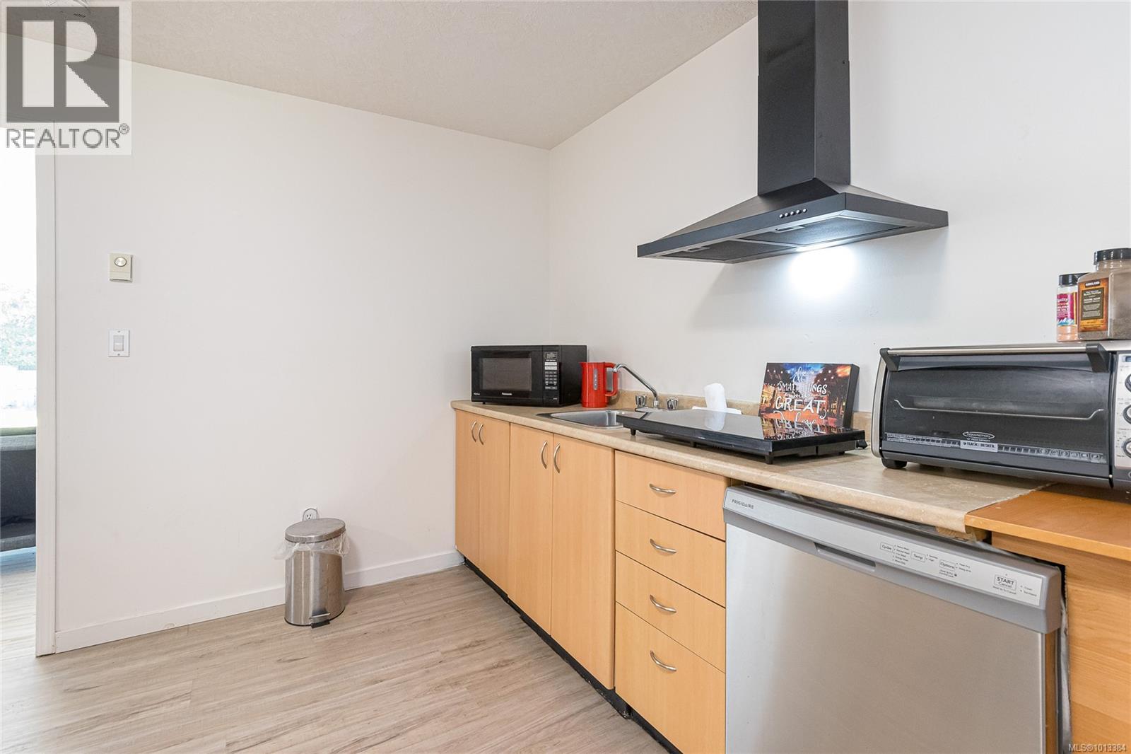  2236 Tara Place, Sooke
