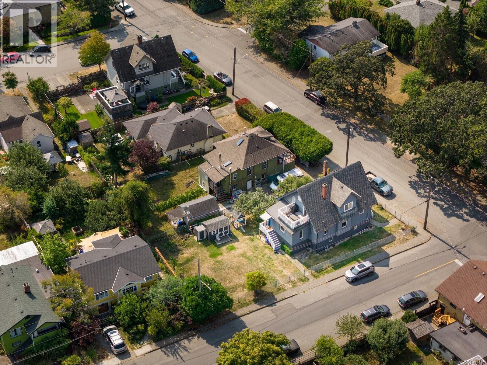  2393 Eastdowne Road, Oak Bay