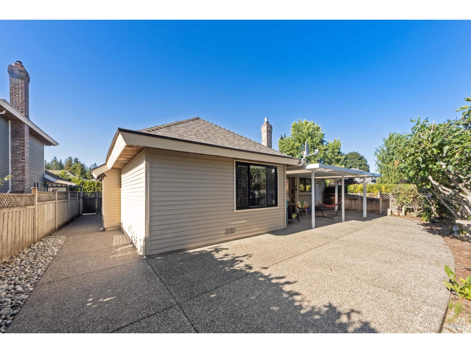 14854 21 AVENUE, Surrey
