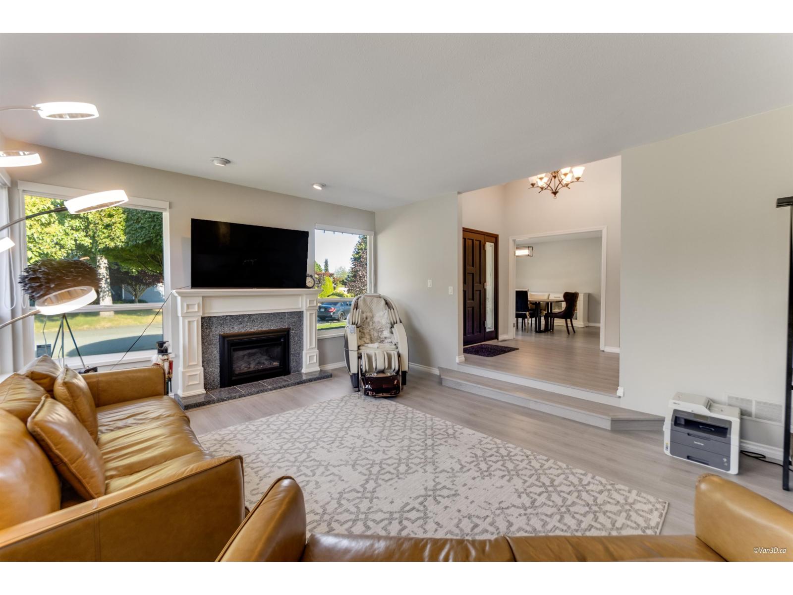 14854 21 AVENUE, Surrey