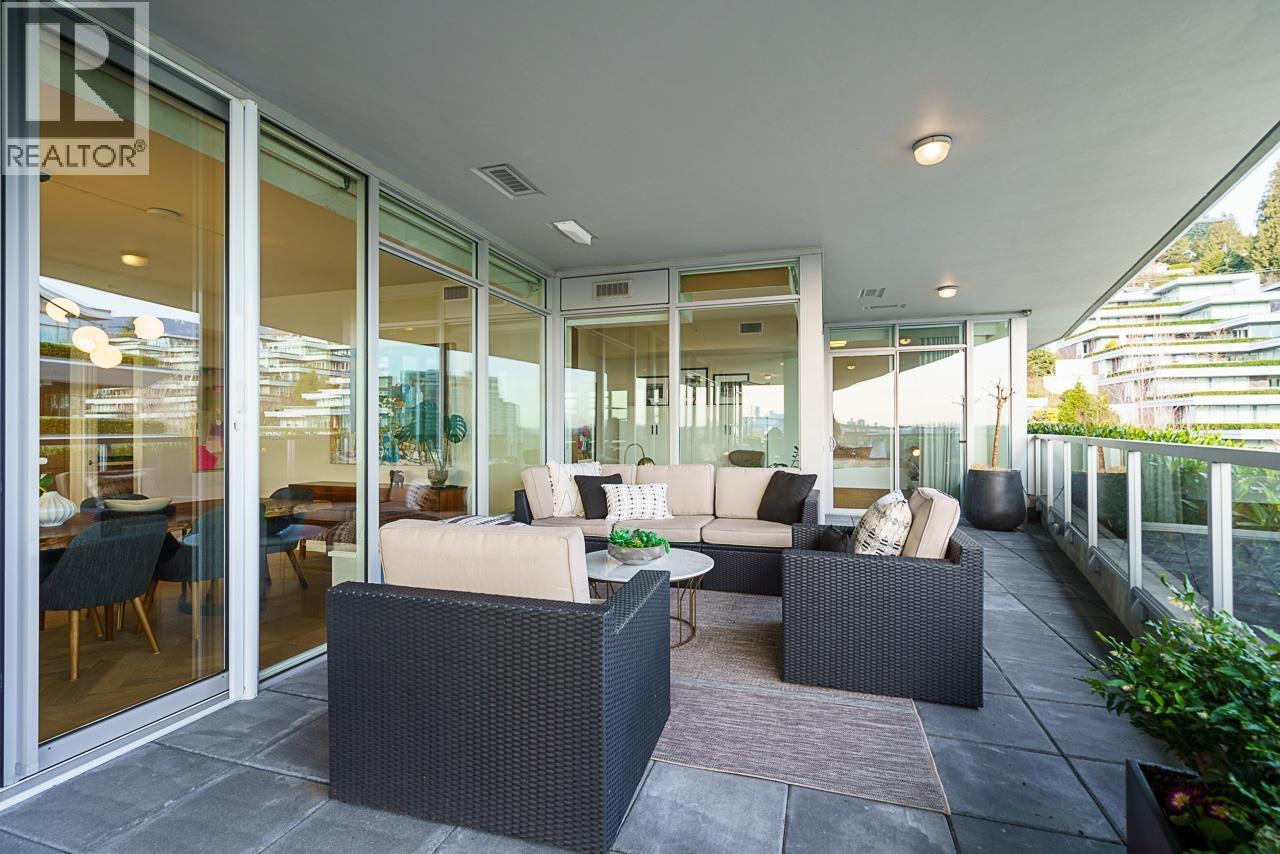 601 888 ARTHUR ERICKSON PLACE, West Vancouver