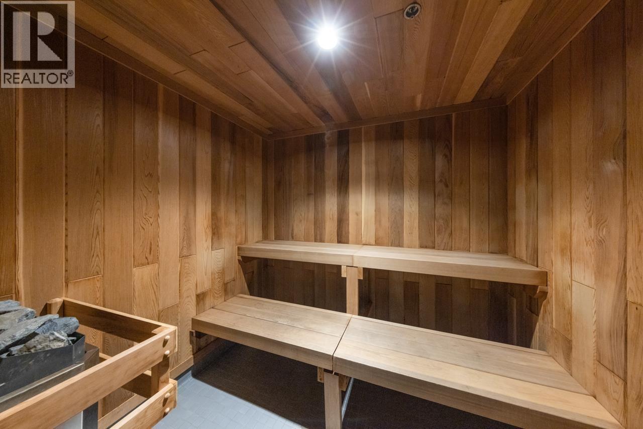 601 888 ARTHUR ERICKSON PLACE, West Vancouver