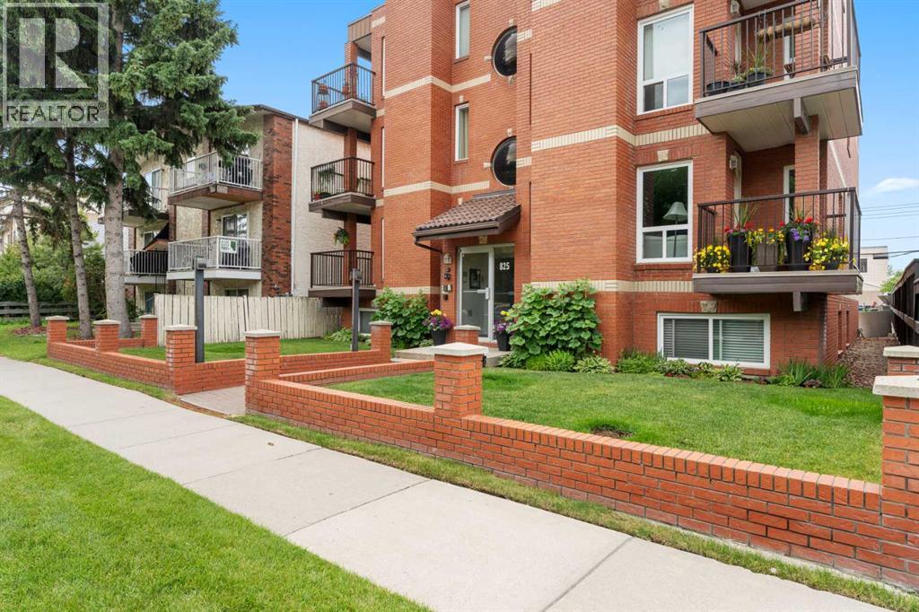Single Family House for Sale in    Street NE Renfrew Calgary 