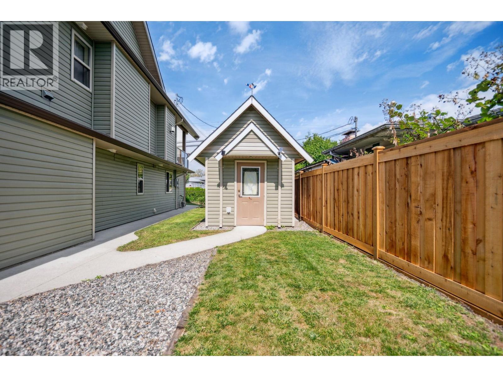 4394 RIVER Road West, Delta