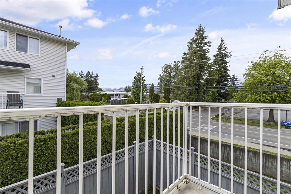24 45296 WATSON ROAD, Garrison Crossing, Chilliwack