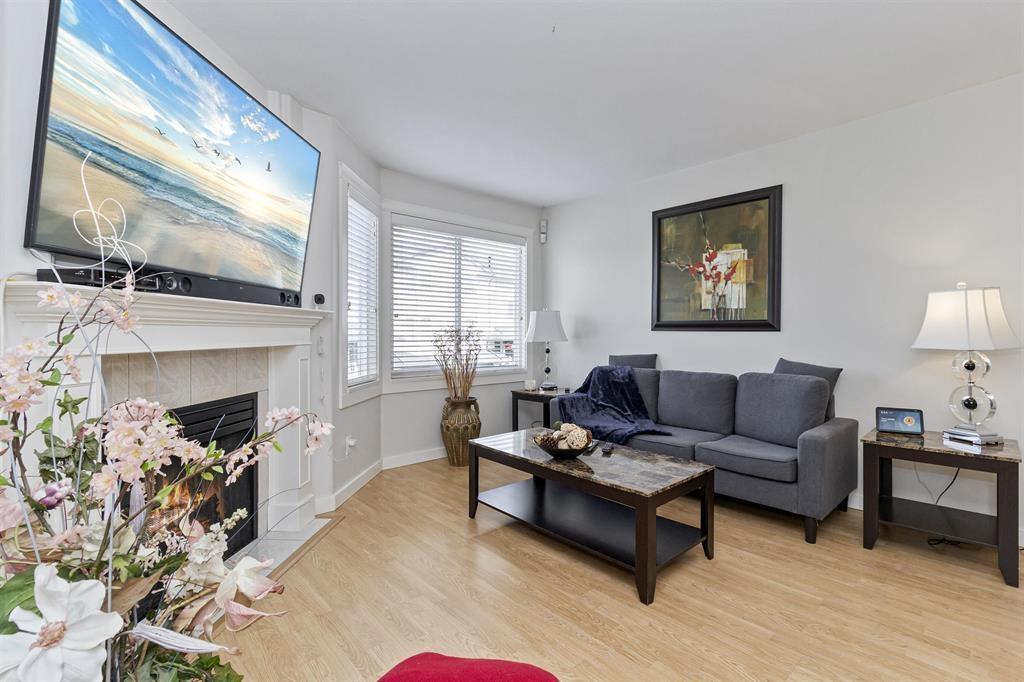 24 45296 WATSON ROAD, Garrison Crossing, Chilliwack