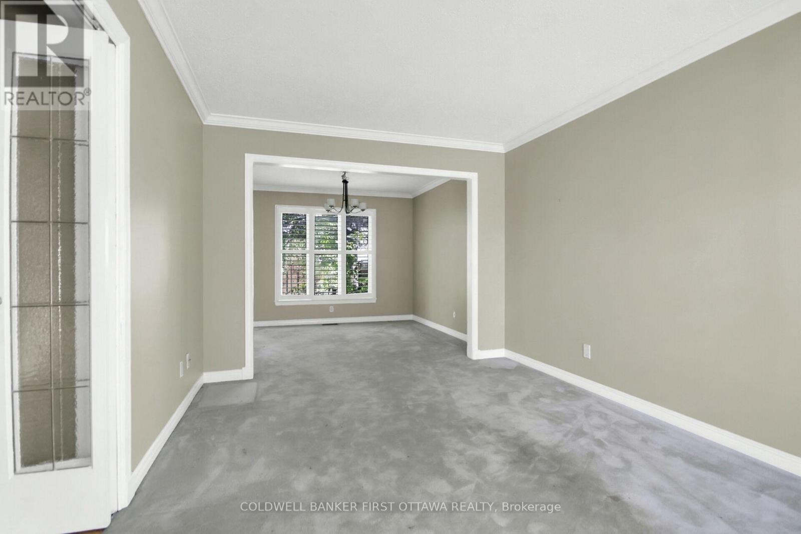 Living/Dining Room