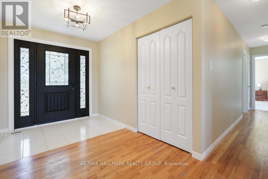 Very large foyer with lots of natural light.