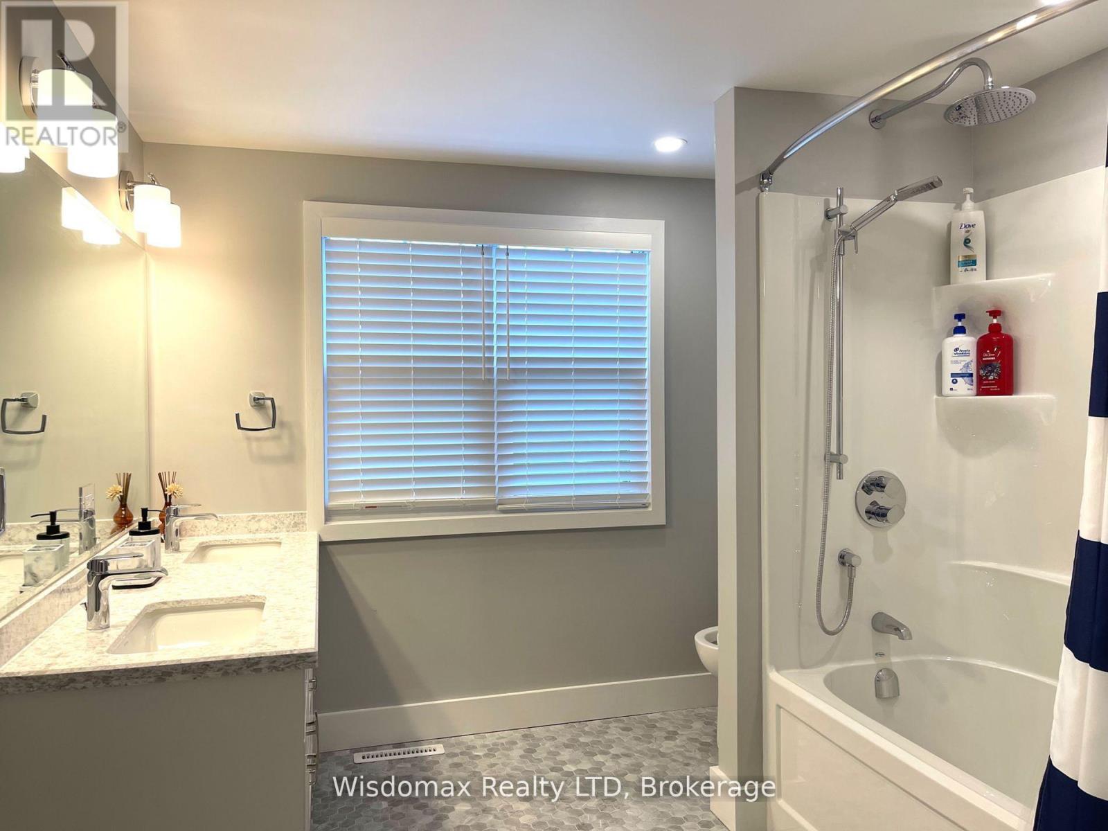 341 LAKESHORE ROAD - 15