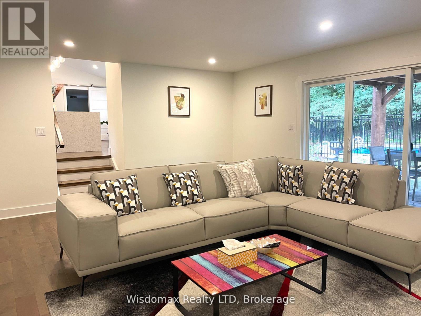 341 LAKESHORE ROAD - 23