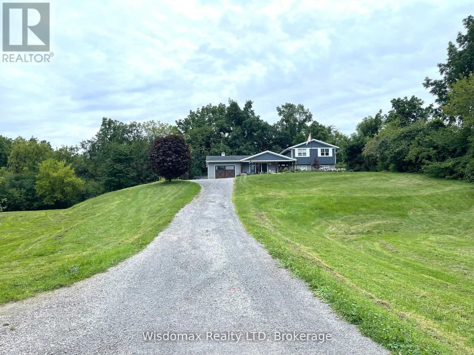 341 LAKESHORE ROAD - 3