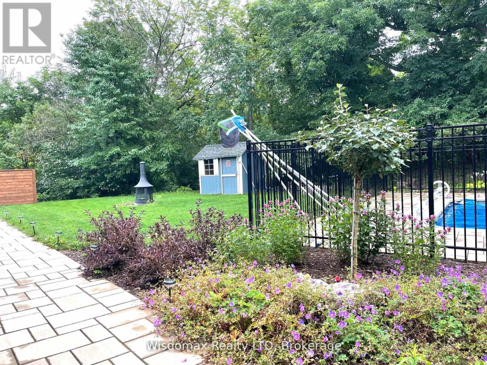 341 LAKESHORE ROAD - 33