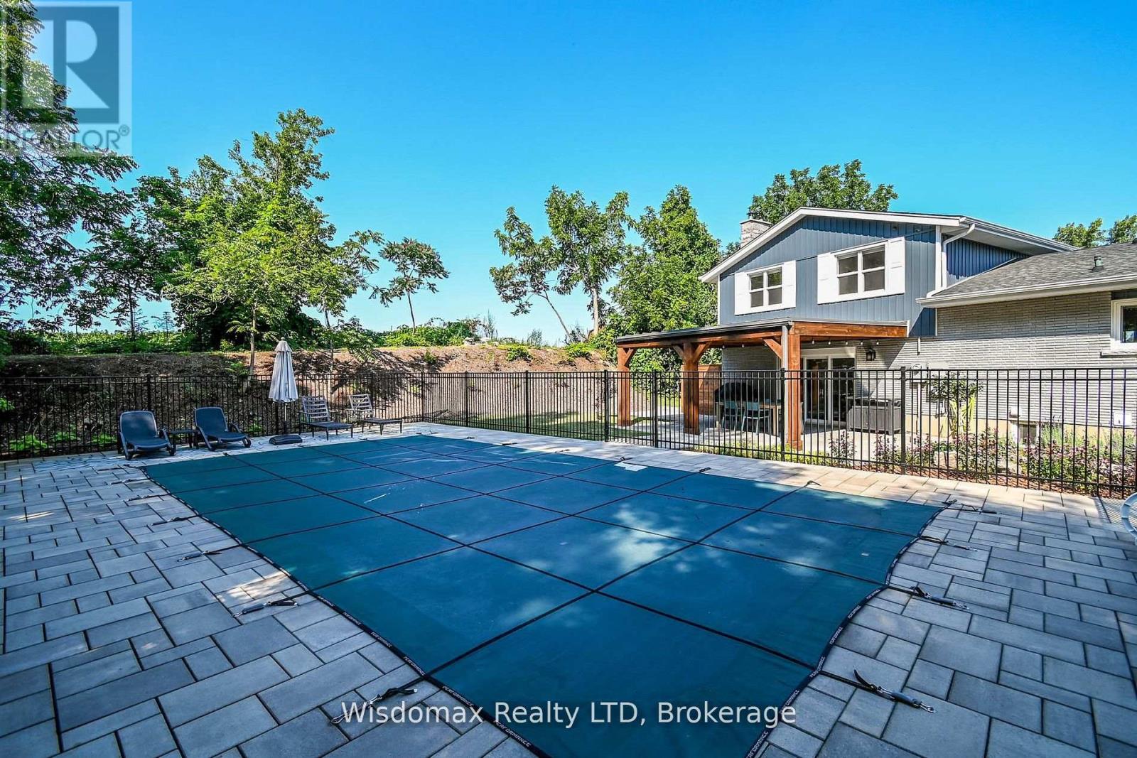 341 LAKESHORE ROAD - 35