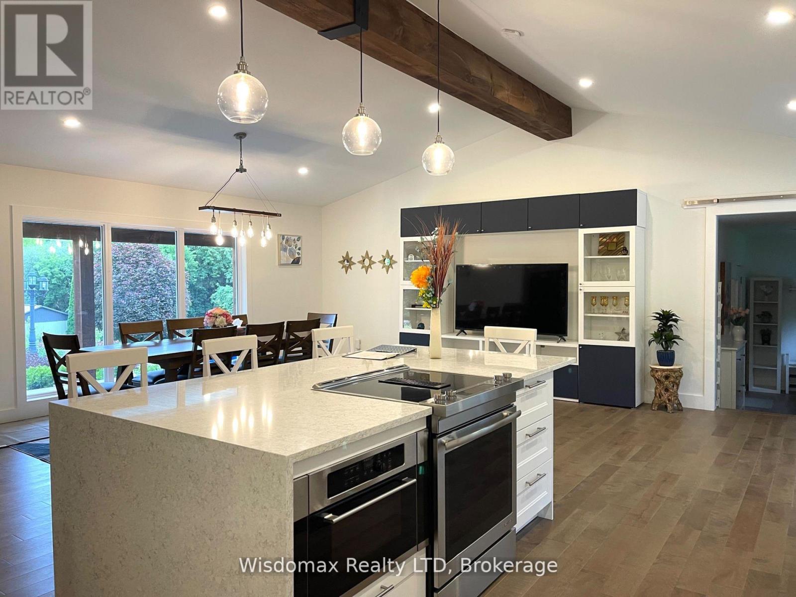 341 LAKESHORE ROAD - 7