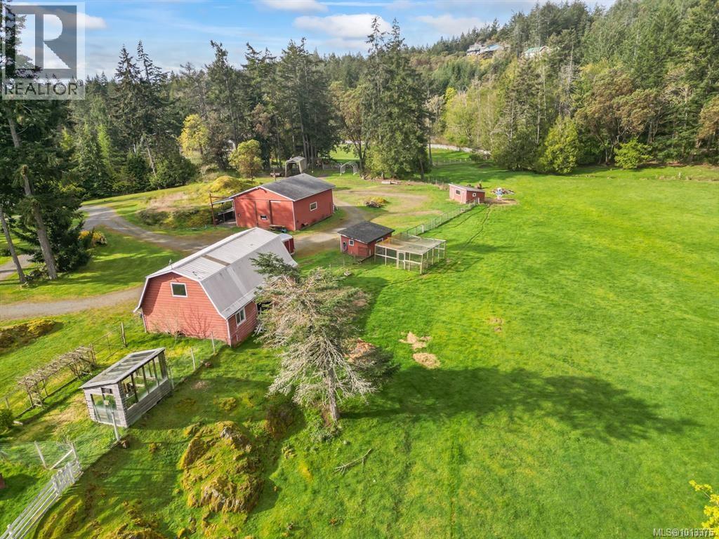 561 Boblaw Pl, Metchosin
