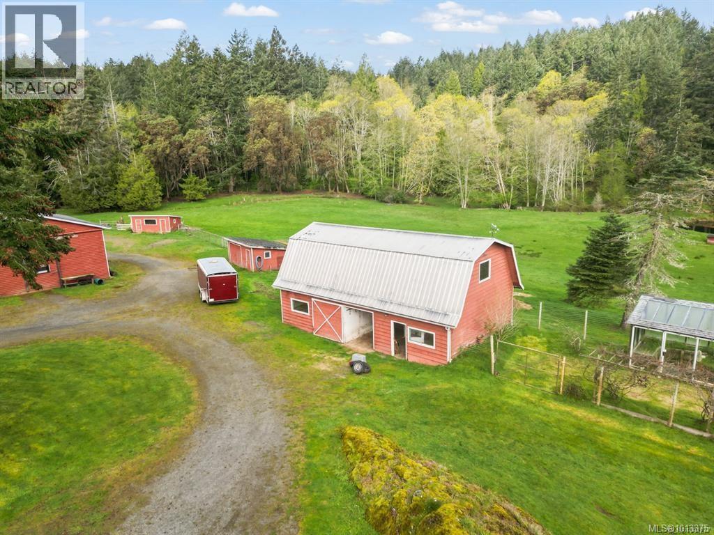 561 Boblaw Pl, Metchosin
