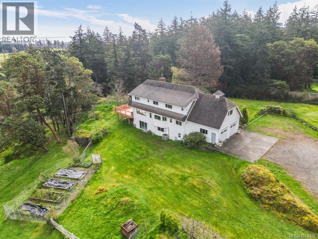 561 Boblaw Pl, Metchosin