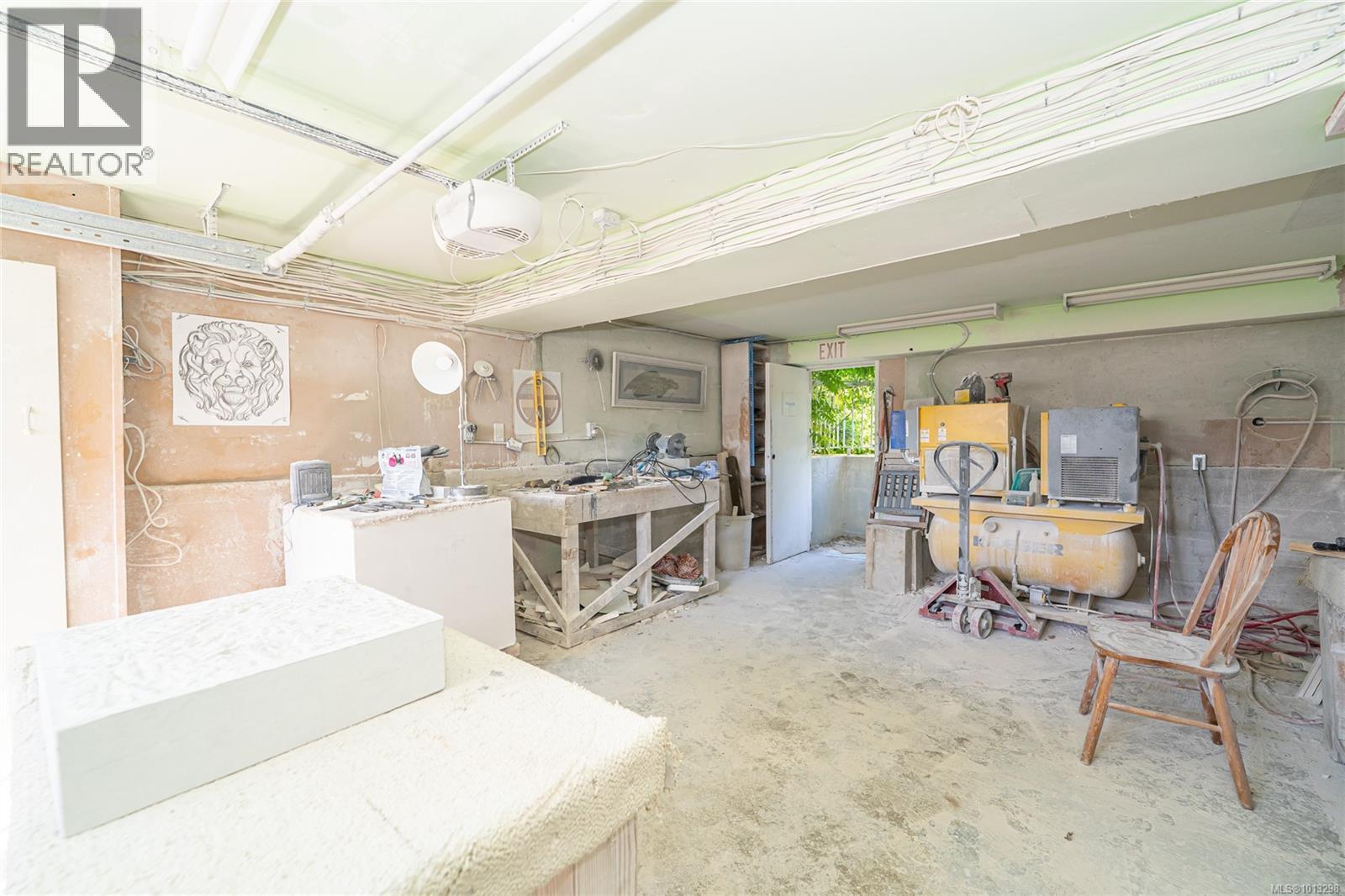  5793 Garden Street, Duncan