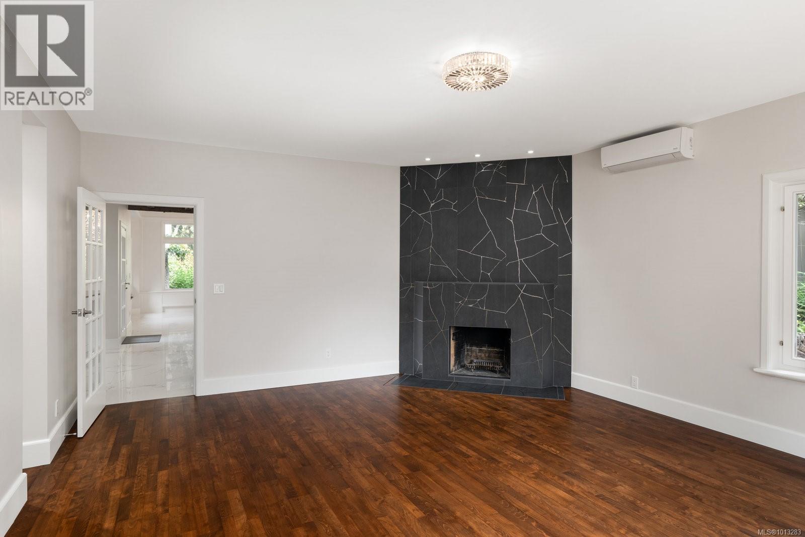  611 Island Road, Oak Bay