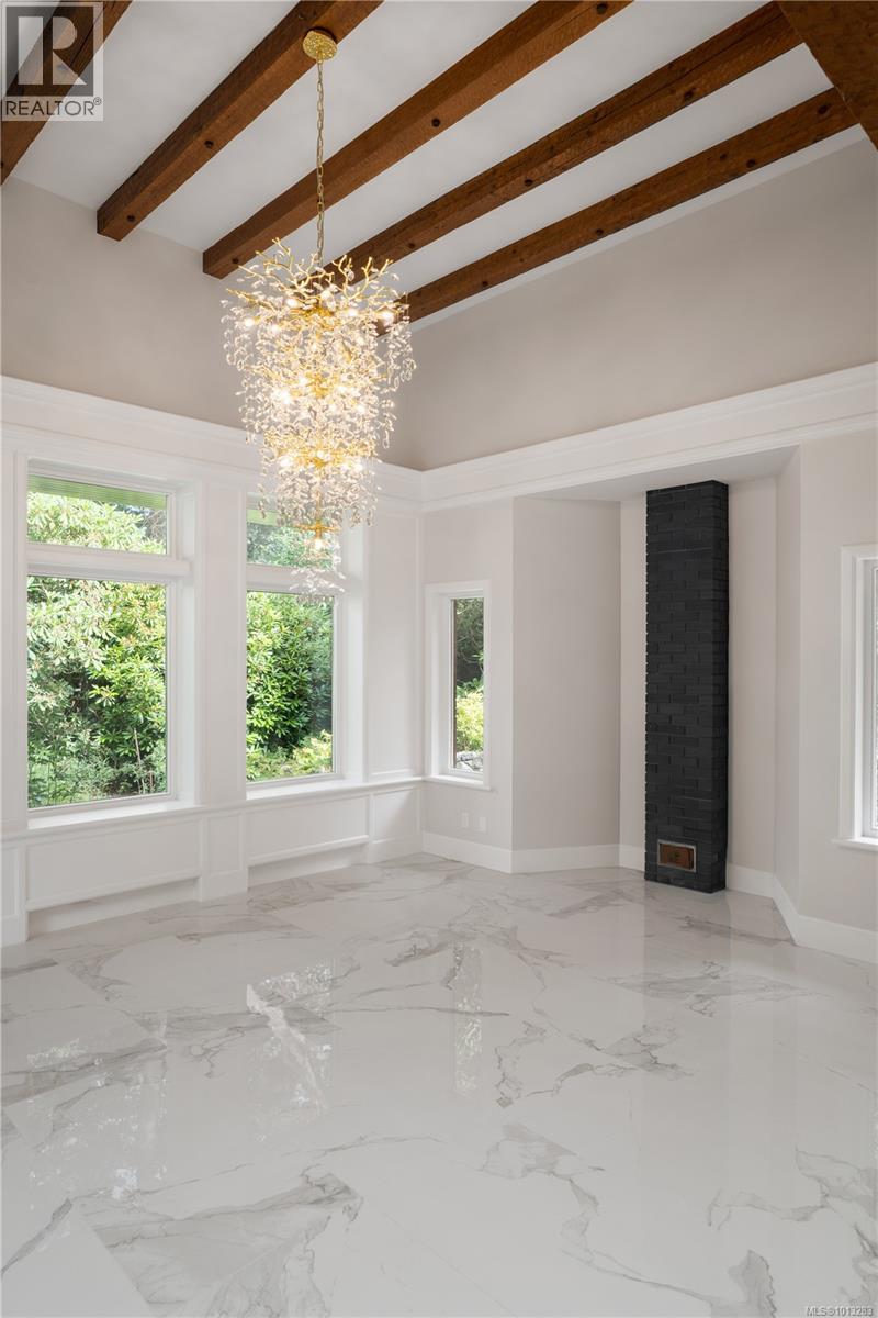  611 Island Road, Oak Bay