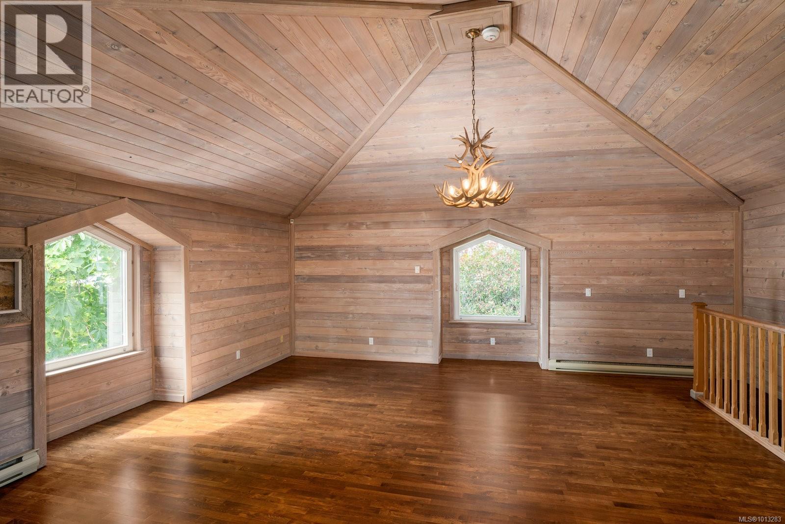  611 Island Road, Oak Bay