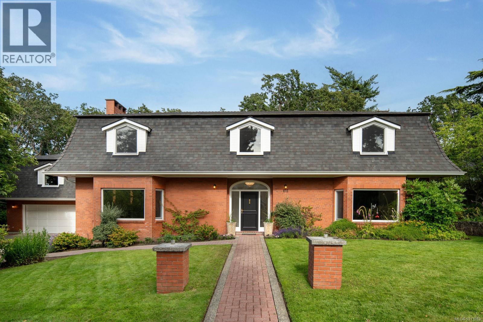  611 Island Road, Oak Bay