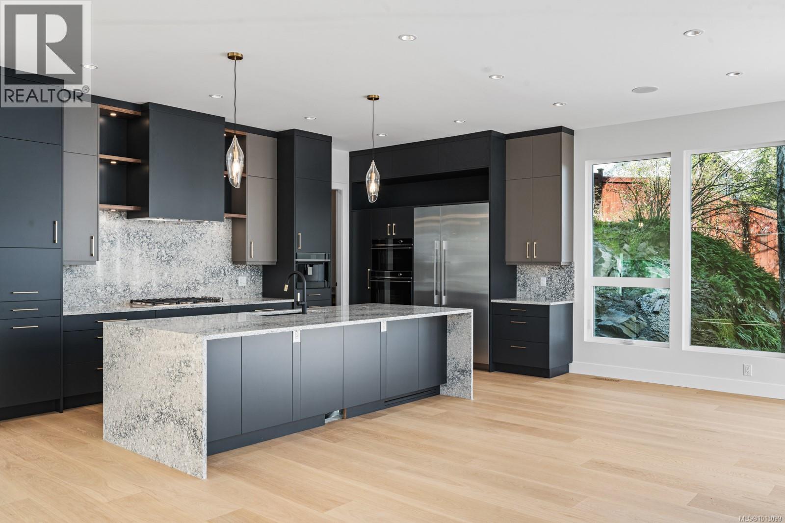 2464 Tryon Rd, North Saanich