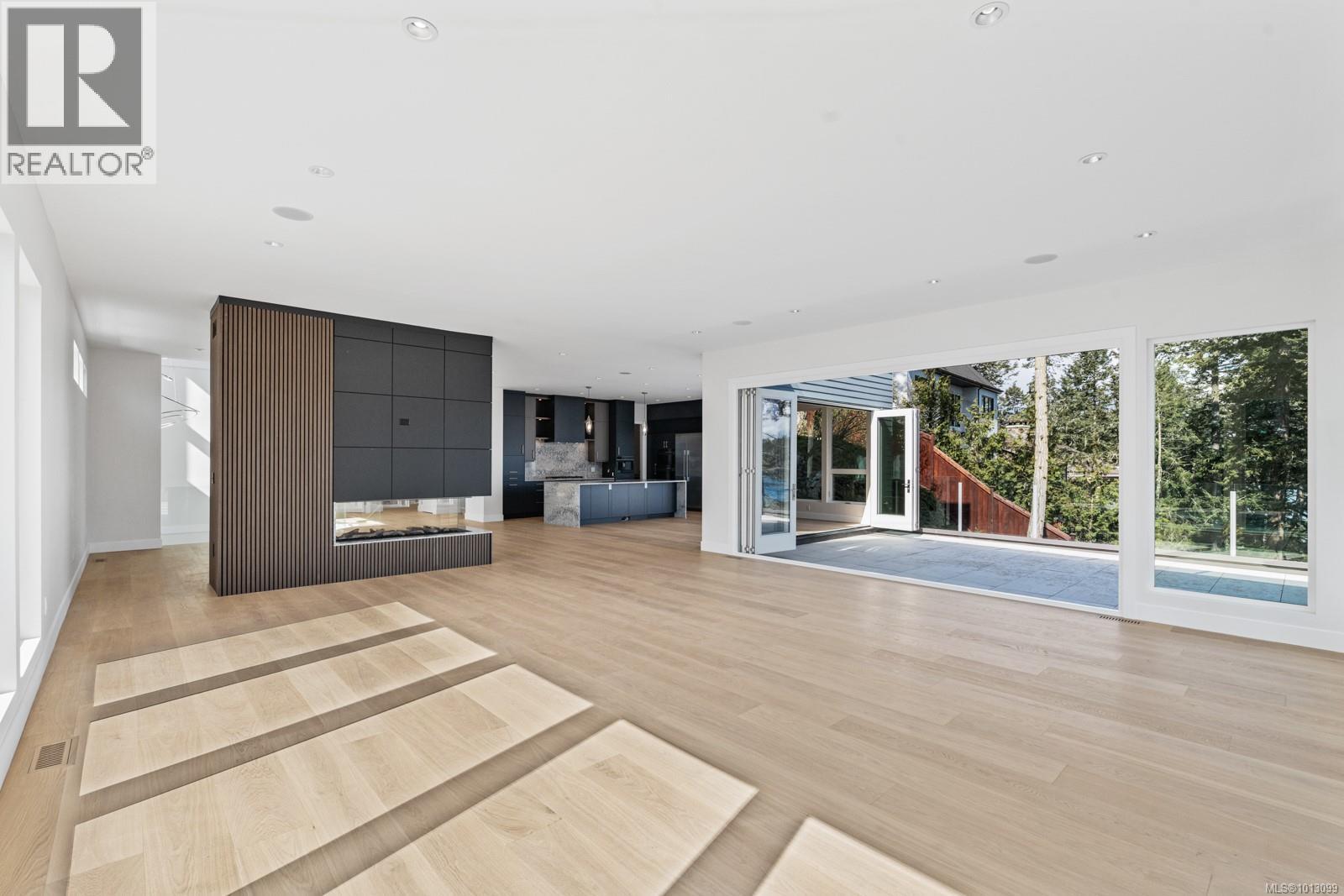 2464 Tryon Rd, North Saanich