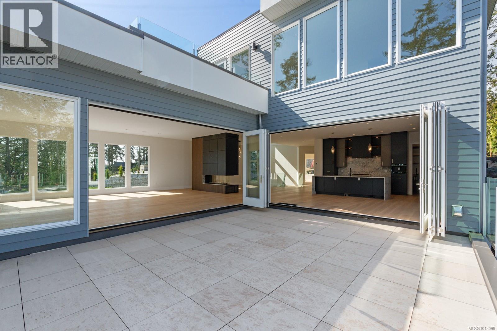 2464 Tryon Rd, North Saanich
