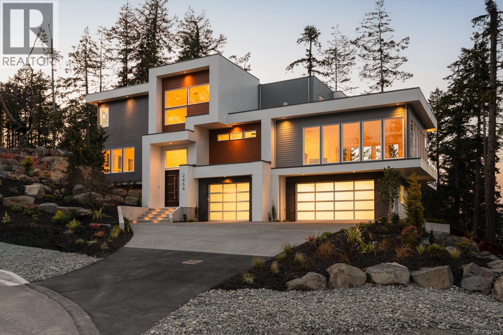 2464 Tryon Rd, North Saanich