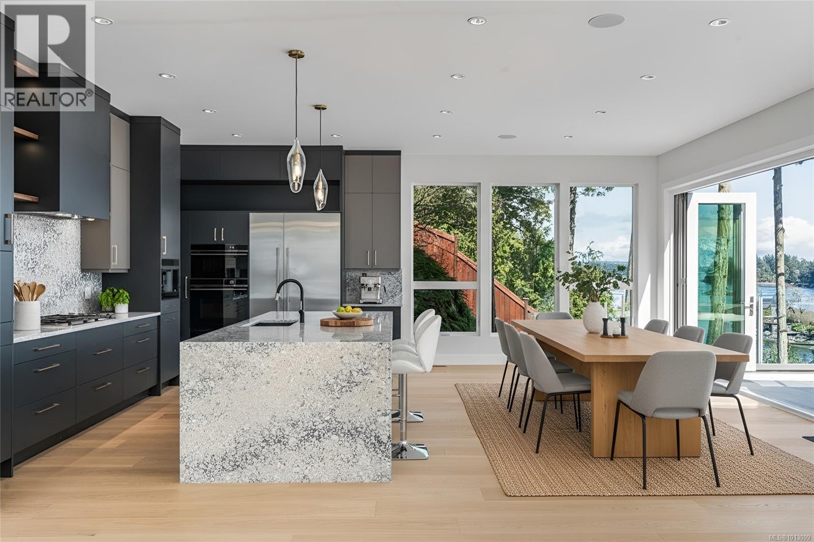 2464 Tryon Rd, North Saanich